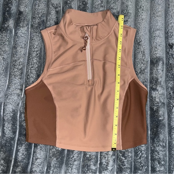 Athletic tank - Picture 5 of 6